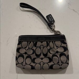 Coach Signature Black and Cream Wristlet
